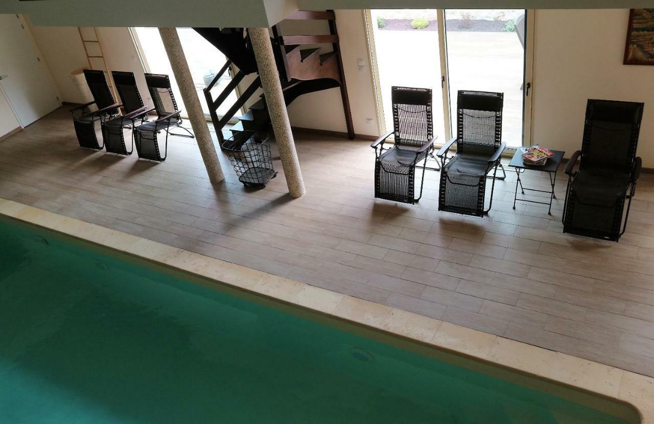 Gite Jet D'Eau Avec Piscine Interieure 30 Minutes Versailles Montainville  Bagian luar foto
