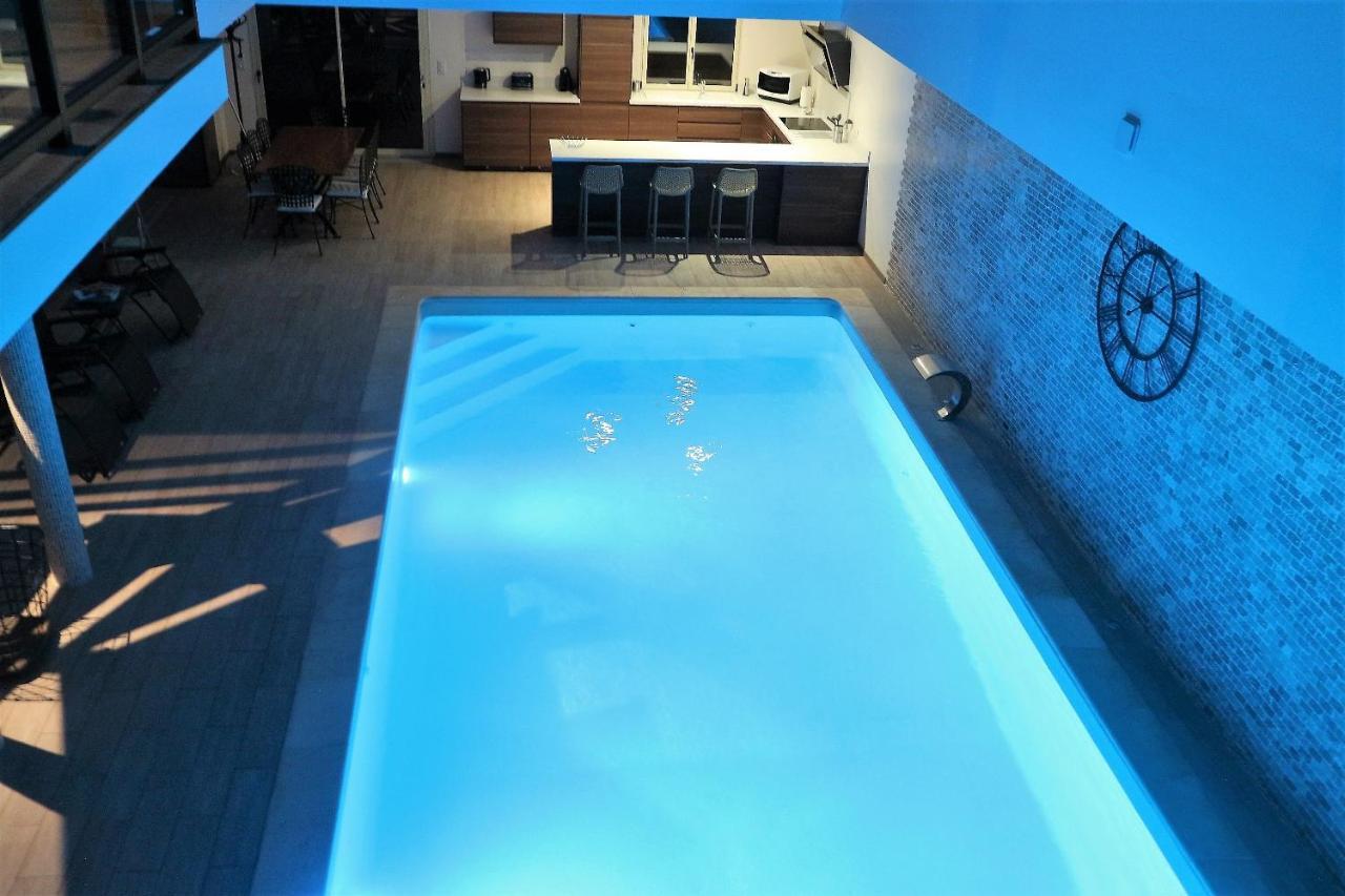 Gite Jet D'Eau Avec Piscine Interieure 30 Minutes Versailles Montainville  Bagian luar foto